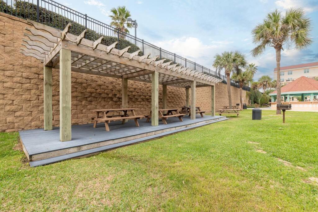 Baca Beach Escape I - 3 Pools - Pet Friendly Galveston Eksteriør billede